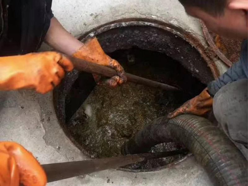 昂昂溪清理化粪池时如何避免沼气的危害?